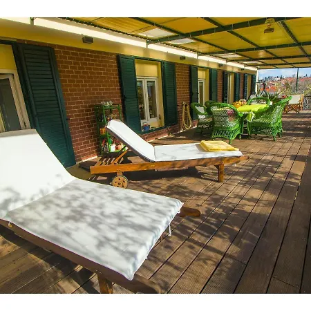 Modern + Terrace Split